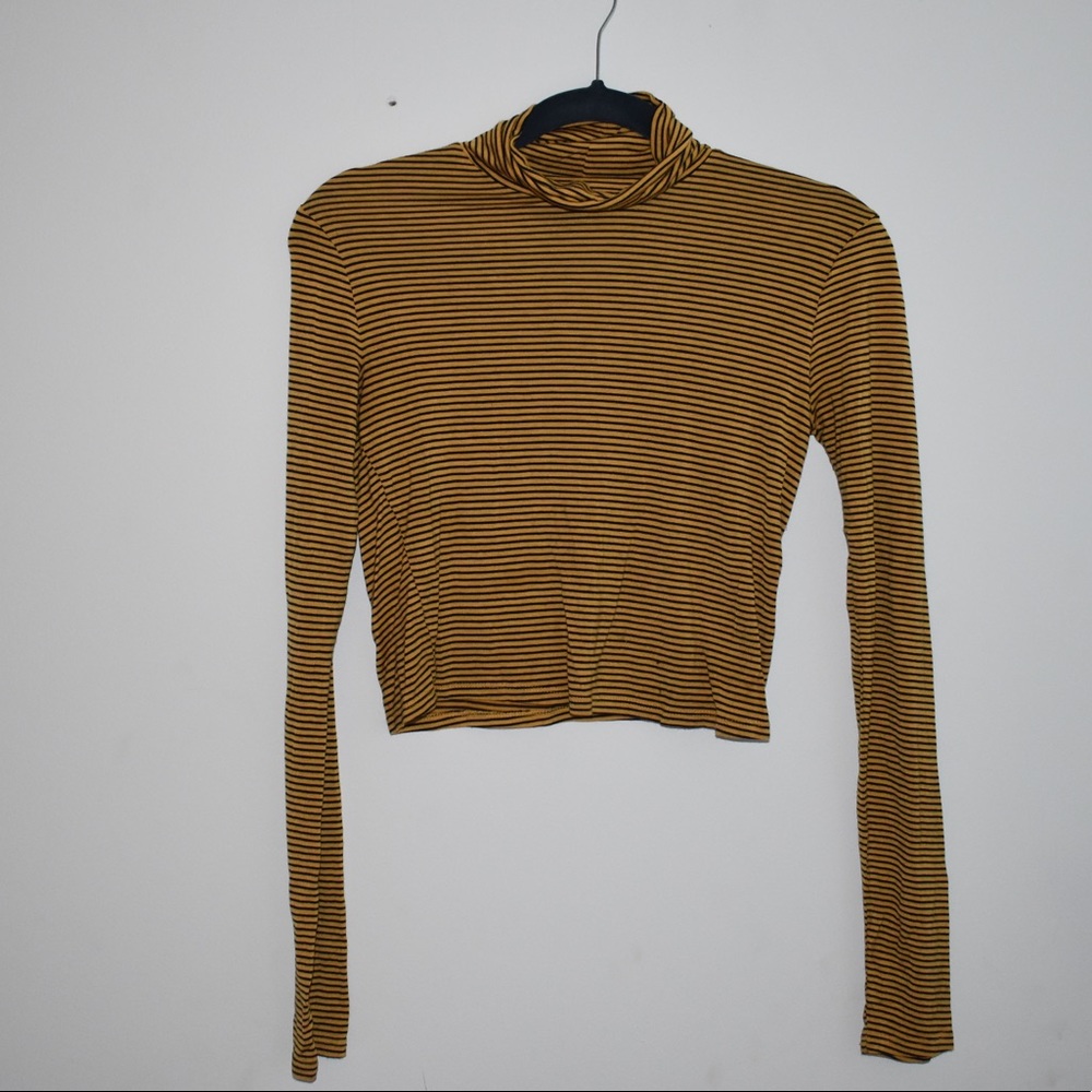 Forever 21 mustard stripe turtleneck top
